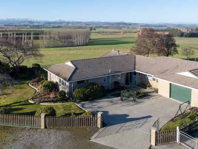 660 Mandeville Kingston Crossing Road, Riversdale
