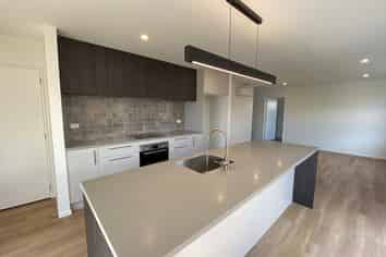 9 Harlequin Drive, Rolleston
