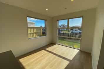 9 Harlequin Drive, Rolleston