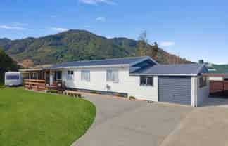 24 Stirling Street, Te Aroha