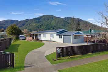 24 Stirling Street, Te Aroha