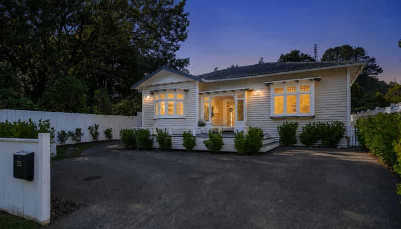 25 Black Beech Street, Birchville