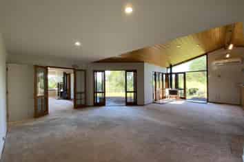 72 Ireland Road, Waitoki