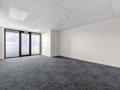 Modern, practical industrial premises