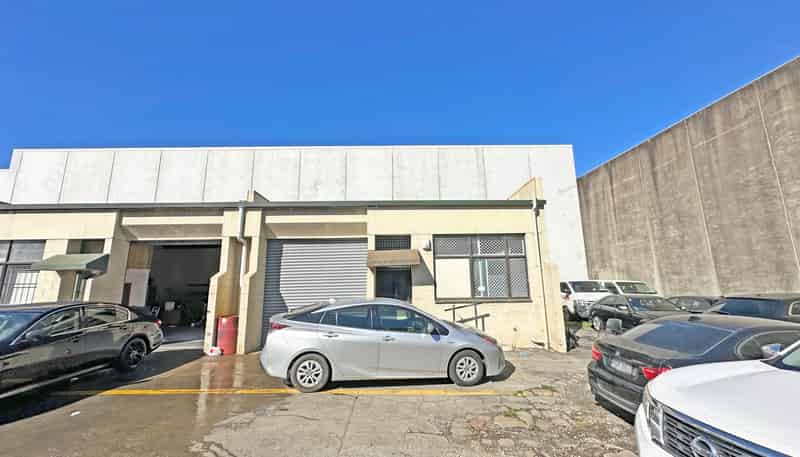 Unit E/10 Mana Place, Wiri