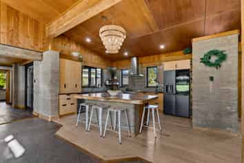 16 Pennyroyal Place, Kamo