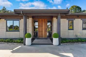 16 Pennyroyal Place, Kamo