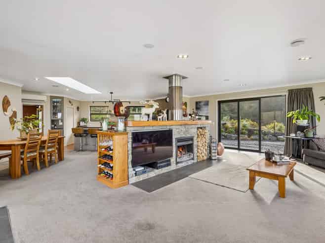 42 Woodside Road, Woodside