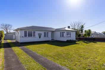 11 Bartholomew Road, Levin