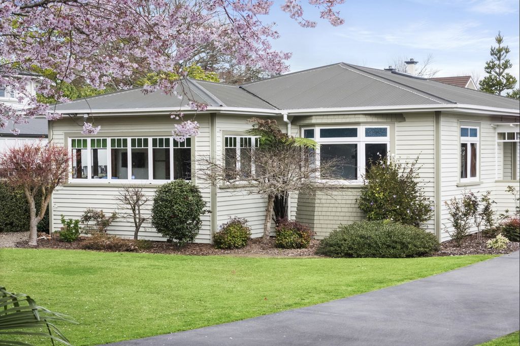 Quarter Acre Opportunity | Walk to Town 2