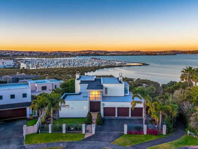 28 Mansion Court, West Harbour