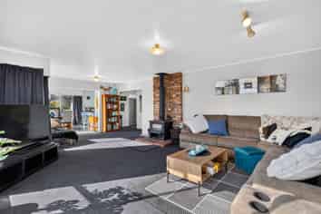 9 Farnham Drive, Richmond