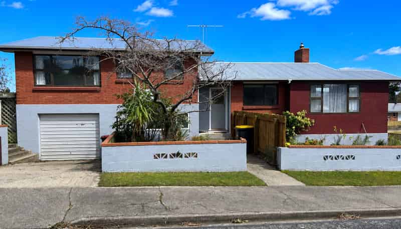 16 Kinmont Crescent, Mosgiel