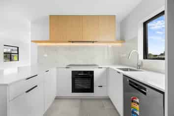 26 Murvale Drive, Bucklands Beach