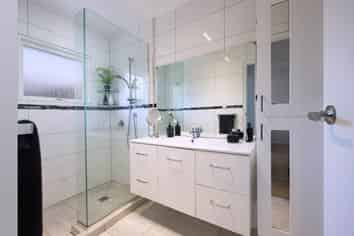 1/16 Longbill Place, Glendene