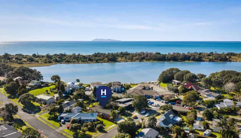 1 Marina Way, Athenree