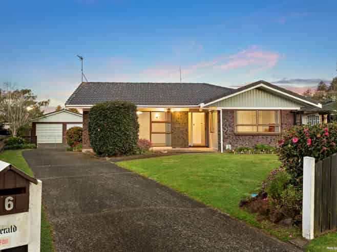 6 Lionel Sharp Place, Pukekohe