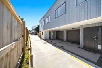13 Hilda Place, Favona