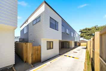 13D Hilda Place, Favona