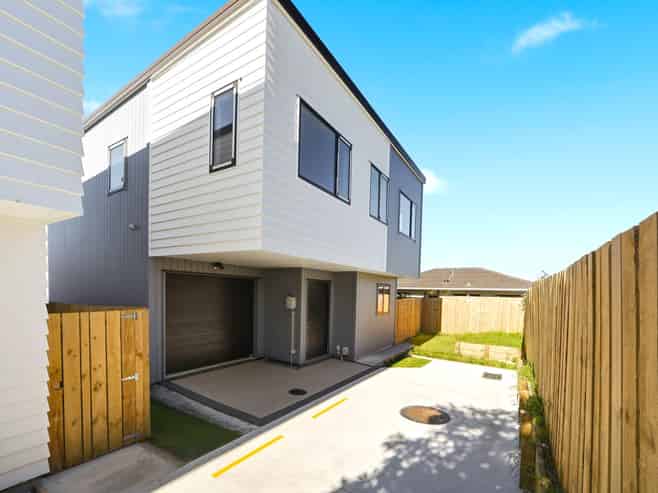 13E Hilda Place, Favona