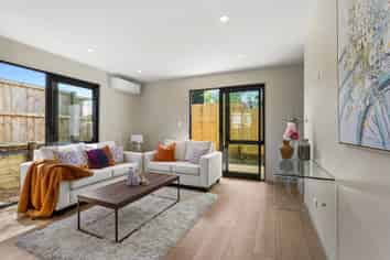 13E Hilda Place, Favona