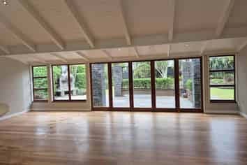 1 The Knoll, Greenhithe