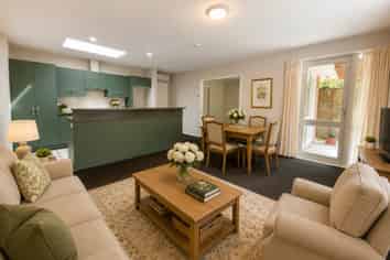 2/148 Riccarton Road, Riccarton