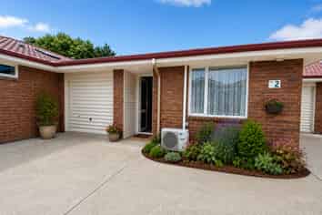 2/148 Riccarton Road, Riccarton