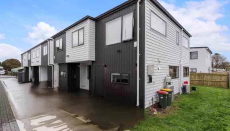 17E Brightwell Street, Papakura