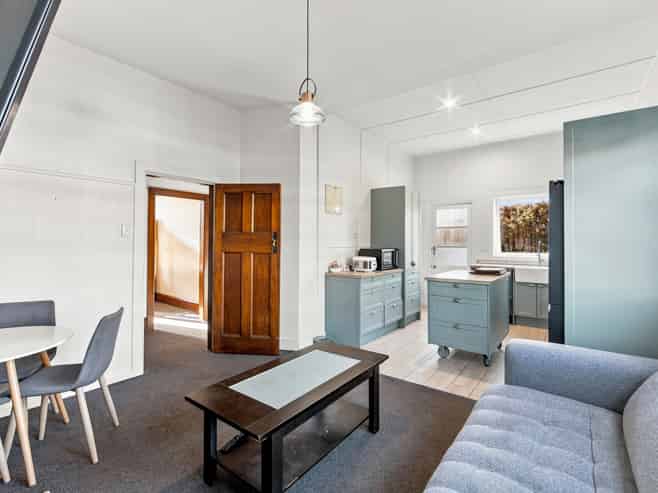 152 Lincoln Road, Addington