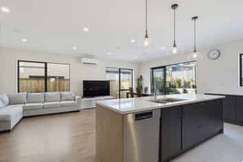 28 Crossgar Road, Flat Bush