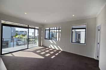 19 Tuatua Road, Hobsonville