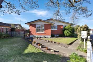 12 Hanrahan Street, Allenton