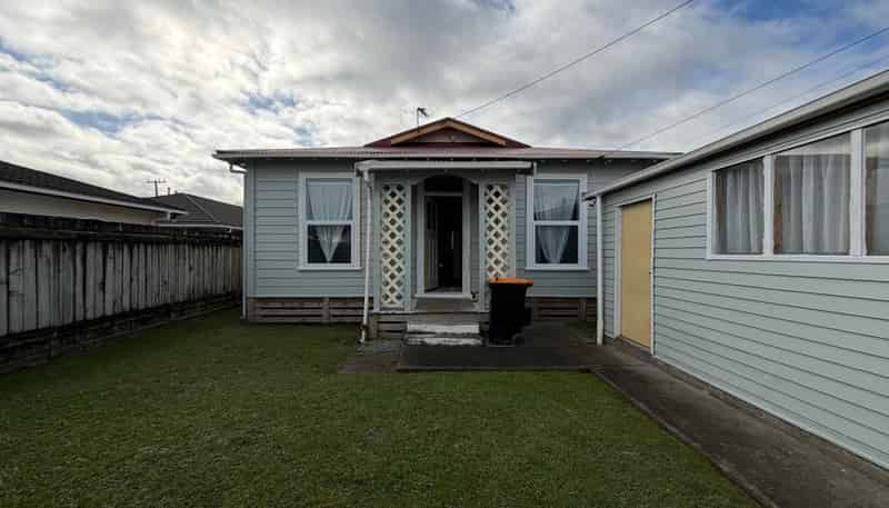 6 Carlisle Street, Milson