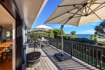 54 Belle Terrace, Waiheke Island