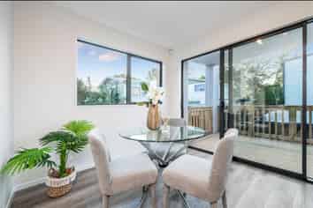 50A Sherwood Avenue, Te Atatu South