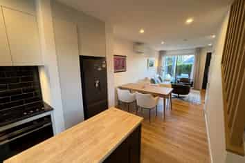 54B Selwyn Avenue, Mission Bay