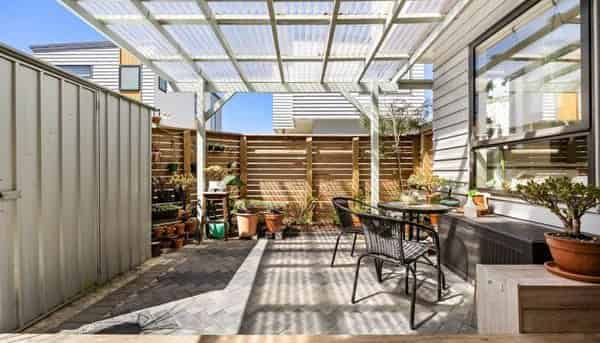 6/4 Edgerton Road, Te Atatu Peninsula