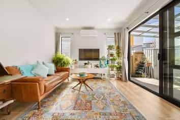 6/4 Edgerton Road, Te Atatu Peninsula