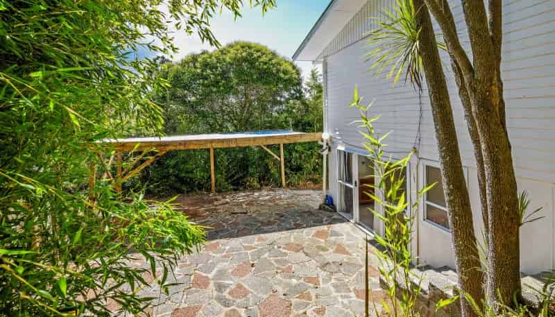 157 Browns Bay Rd, Browns Bay