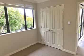 5 Vidal Way, Flat Bush