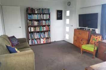1/1 Birman Close, Half Moon Bay