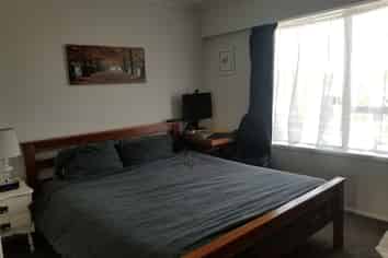 1/1 Birman Close, Half Moon Bay