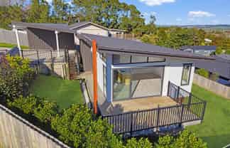 33A Saint James Avenue, Helensville