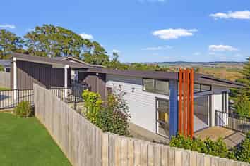 33A Saint James Avenue, Helensville