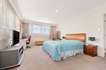 11 Main Highway, Ellerslie