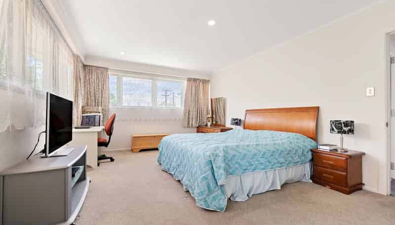 11 Main Highway, Ellerslie