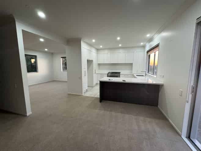9 Bellagio Way, Flat Bush