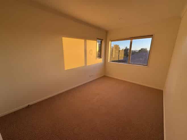 9 Bellagio Way, Flat Bush