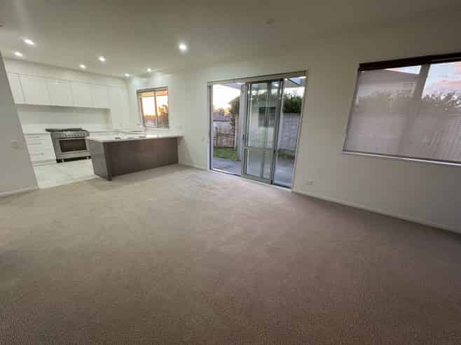 9 Bellagio Way, Flat Bush